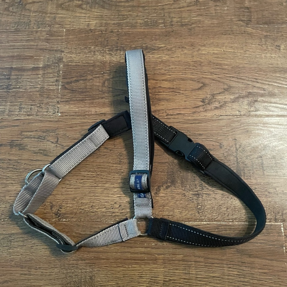 Pet safe no pull easy walk dog harness L gray & black